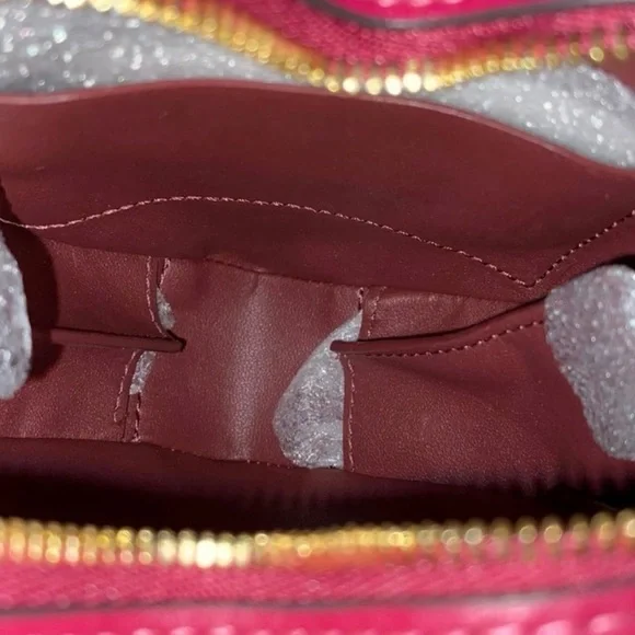 Coach HEART Shaped Xbody/Card Case 2pc Set - Picture 4 of 9